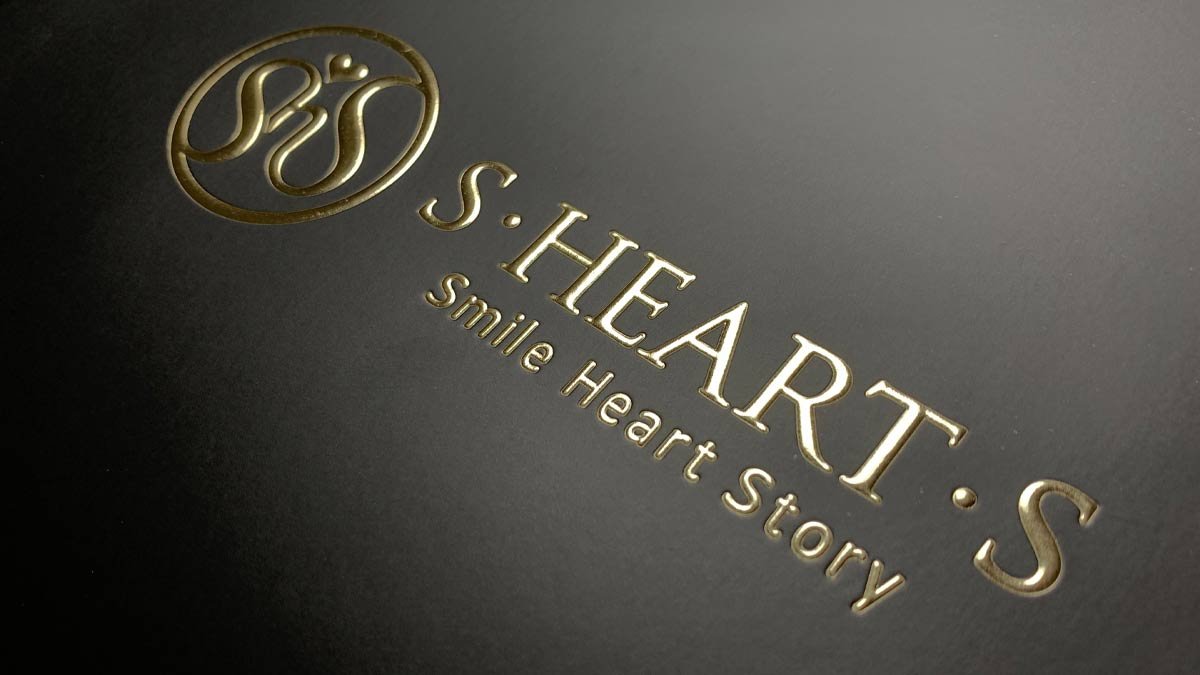 Hot-stamping-and-embossing-printing-effects