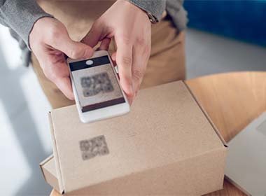 Smart Chocolate Packaging (QR Codes, AR Integration)