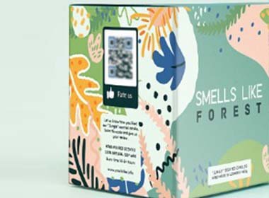 Smart Chocolate Packaging (QR Codes, AR Integration)